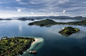 Gili-Gede-Gili-Asahan-Pearl-Beach-Resort-Pier-With-Tenggolong-Peninsula-and-Gili-Gede-in-the-background