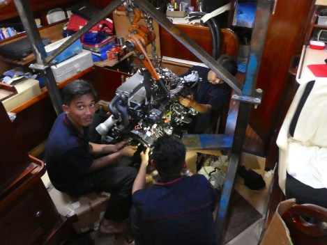 lifting nw engine in